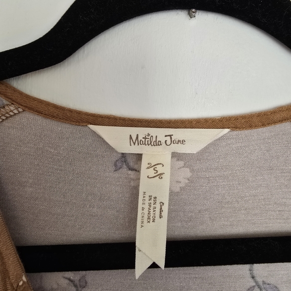 Matilda Jane camel tan marigold floral short sleeve jumpsuit  - Picture 2 of 5